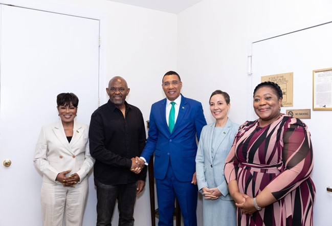 Premier ministre de la Jamaïque, S.E. Andrew Holness